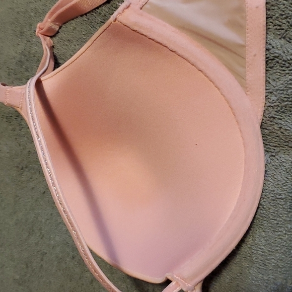 Victoria secret push up 32c - Picture 4 of 6